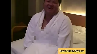 A torch for Obese Gay 4-&lpar;4&rpar;